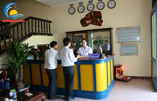 Lễ tân khách sạn Hồ Gươm Sầm Sơn
