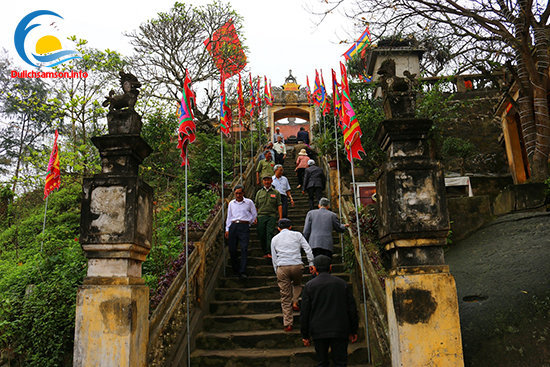 đền độc cước ở Sầm Sơn Thanh Hóa